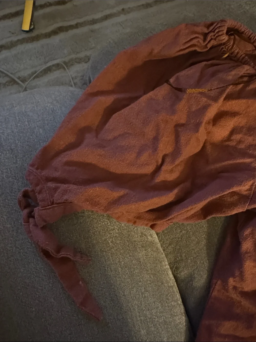 Express Rust Button-Front Off-Shoulder Crop Top - Picture 3 of 6